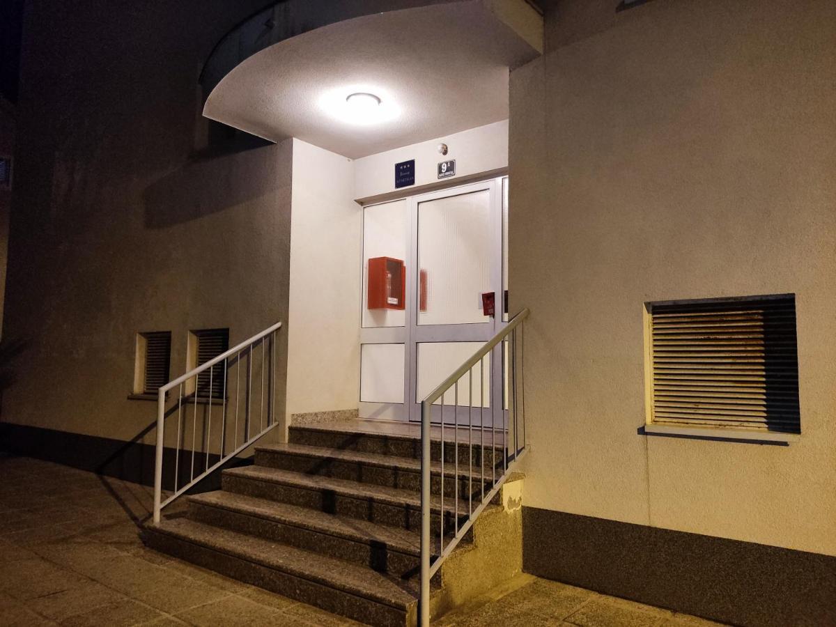 "Idea" Room With Free Parking Split Exteriör bild
