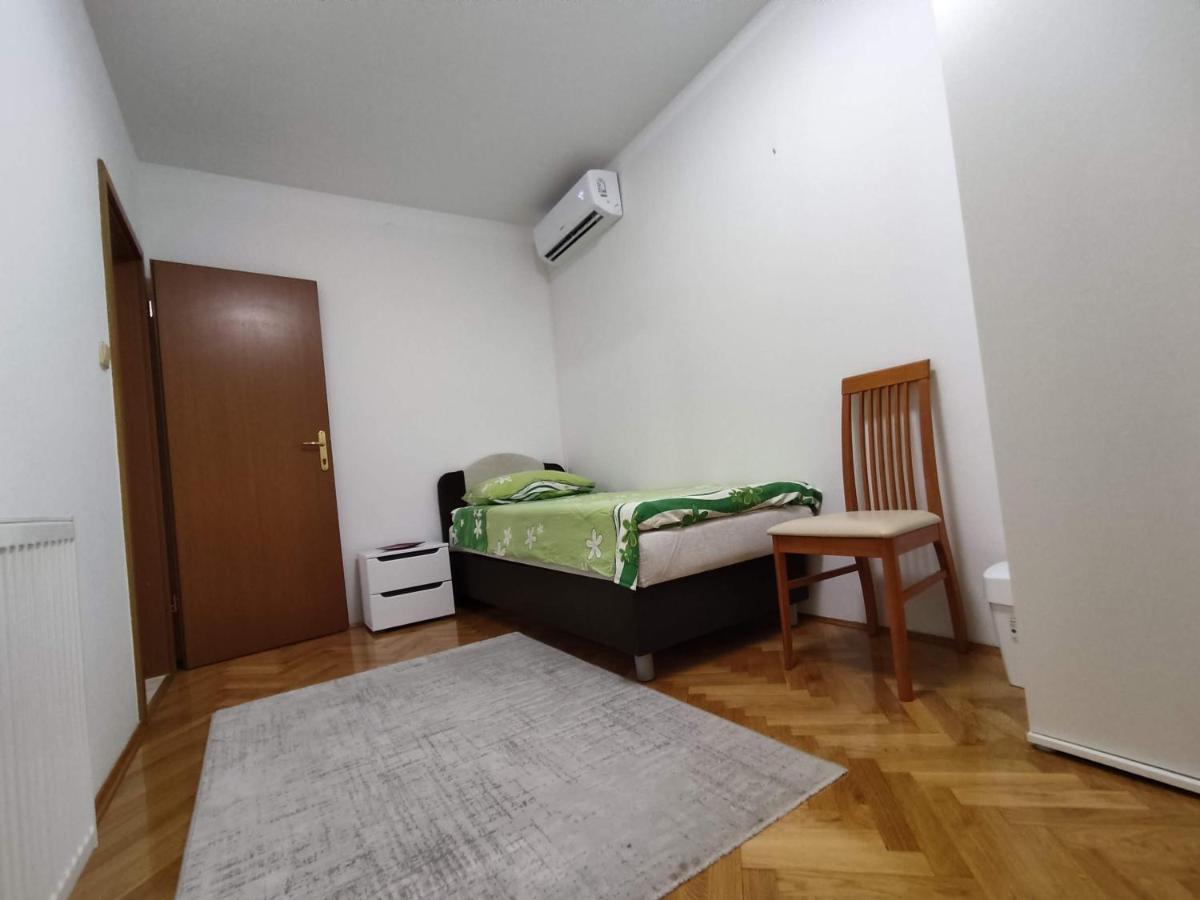 "Idea" Room With Free Parking Split Exteriör bild