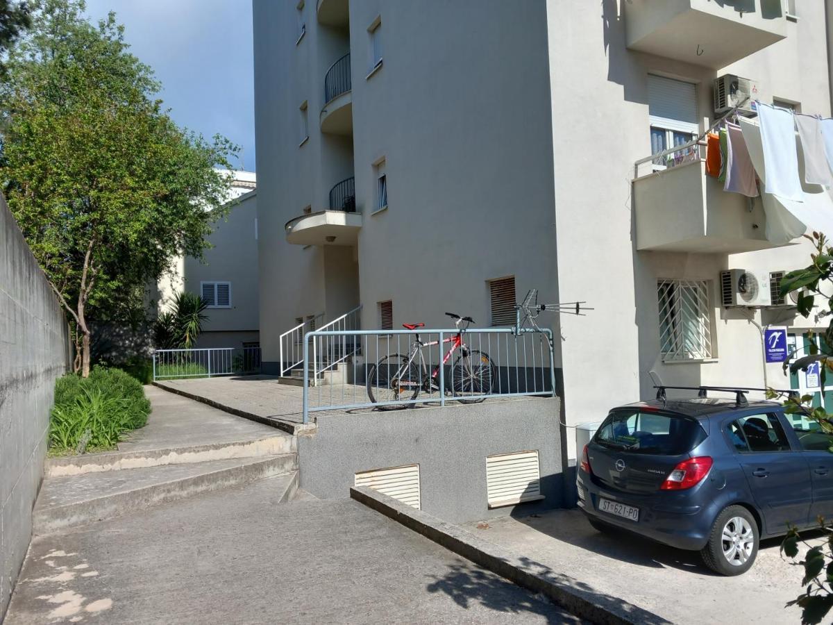 "Idea" Room With Free Parking Split Exteriör bild